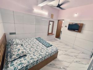 NNP Holidays Stays