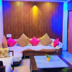 Golden Bird Luxurious 3 bhk Villa