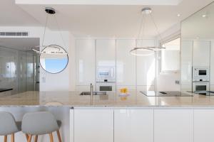 Mer du Sud 4 YourHostHelper