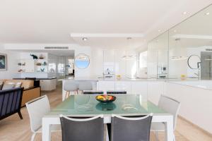 Mer du Sud 4 YourHostHelper