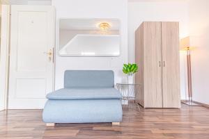 Stylish 3BR Apt with Balcony in the City Center