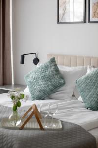 LUX Top Floor Apartments Art Lake Mielno with Pool, Air Conditioning and Parking by Noclegi Renters