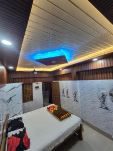 New suvam lodge & hotel