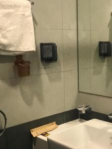 Campell hotel & apartment Vinhome Grand Park