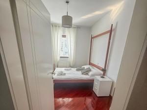 Apartment with pool and garage 100m from the sea in Villa Calista