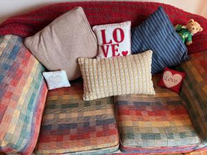 Stylish and spacious home with sea & mountain views