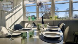 Gemuetliches-Ferienhaus-mit-niedlichem-Anbau