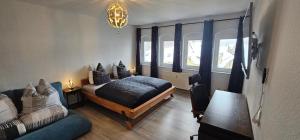 Helios Design Suite - Altbau DG mit Lift & Parkplatz - Elbe & Altstadt - S-Bahn nach Dresden