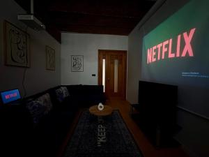 Stylish 3 Bedroom with Sauna close to Galataport Taksim