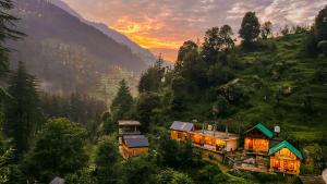 Private Duplex Cottage by Kahani