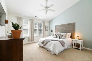 Hotel Claytone Near Delhi Airport