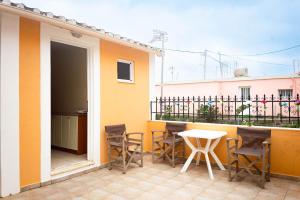 Spacious 2 Bd Detached House in Kefalonia w Patio