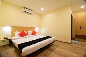 Hotel Ambika Grand