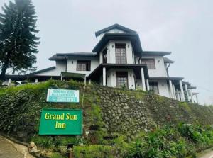 Grand Sun Inn