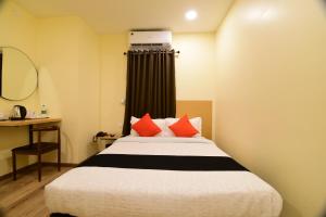 Hotel Ambika Grand