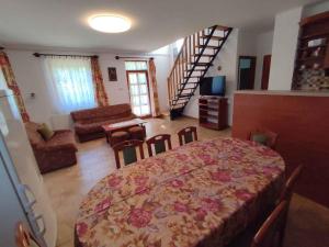 Holiday Homes in Balatonmariafuerdoe 19475