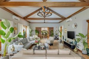 Palacio De Amores 6BHK Villa