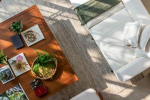 La Stella - Spectacular Spaces 4BHK in Assagoan