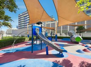 Stylish 1BR Stay Near World Trade Center Metro