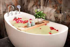 Tam Coc Center Friendly Hotel