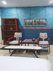 Ruma Kaca Simanindo Bed&Breakfast