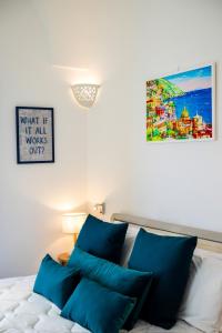 Breathtaking Suite with Sea View in the Heart of Positano