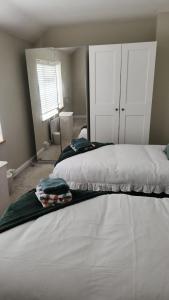 Everything You Need I Super Cozy I Sleeps4 I Wi-Fi I Free Parking I Long Term Rates