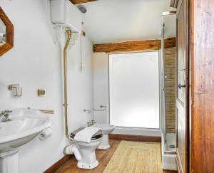 Atelier Navigli - Elegant Loft with Canal View