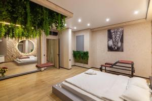 Royal Luxury Apartment with Sauna and Jacuzzi