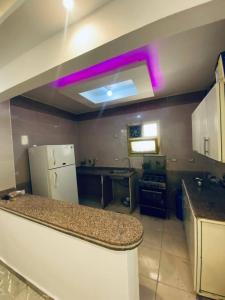 الورده البيضاء