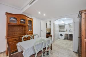 A Waterfront Townhouse