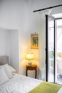 Charming Panoramic Suite in the Center of Positano