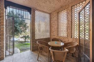 A Waterfront Townhouse