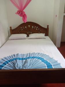 Green Park Haven Villa - 3BR -1AC - 2Non-AC with Fans