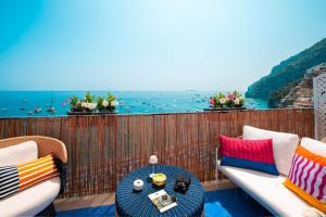 Elegant Suite with Sea View Balcony in Positano