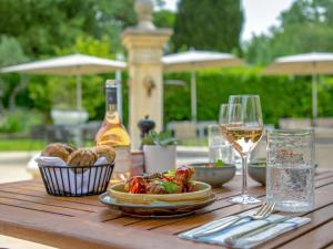 Novotel Aix-en-Provence Pont de LArc