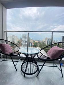 Aurora Heights 2BR One bathroom City View