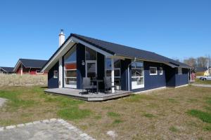 Resort 2 Beach House B 116