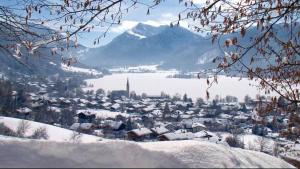 Moderne FeWo - Studio16 mit Bergblick