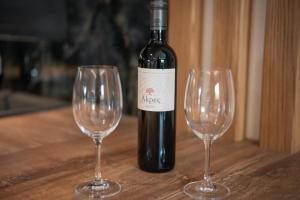 Aurora Apart 5 Sea view suite near the beach