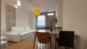 Well connected flat near the centre of Madrid