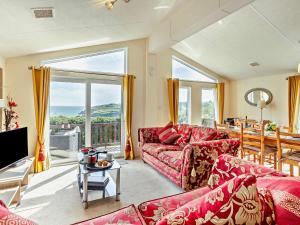 3 Bed in Brixham BX012