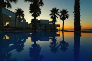 The Palms Resort by Irundo