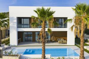 The Palms Resort by Irundo