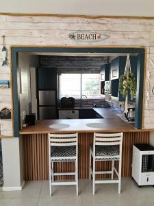 6 Bayview Seaside Apartment