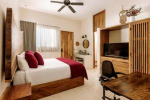 Luxe 3-Bed3-Bath Condo in Aldea Zama