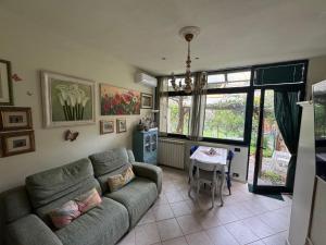 Casa Irene by the beach with garden and AC