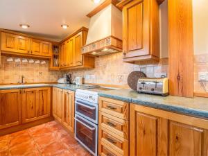 3 Bed in Sedgeford KT092