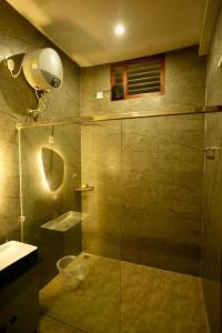 Desert Beach House with swimming pool