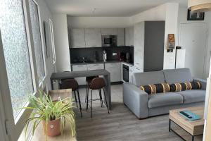Apartment with terrace in Aubervilliers